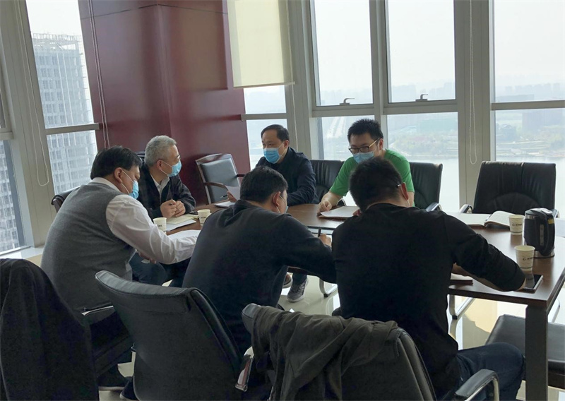 赫喆黨支部組織開(kāi)展“學(xué)習貫徹省十一次黨代會(huì )精神”專(zhuān)題會(huì )議