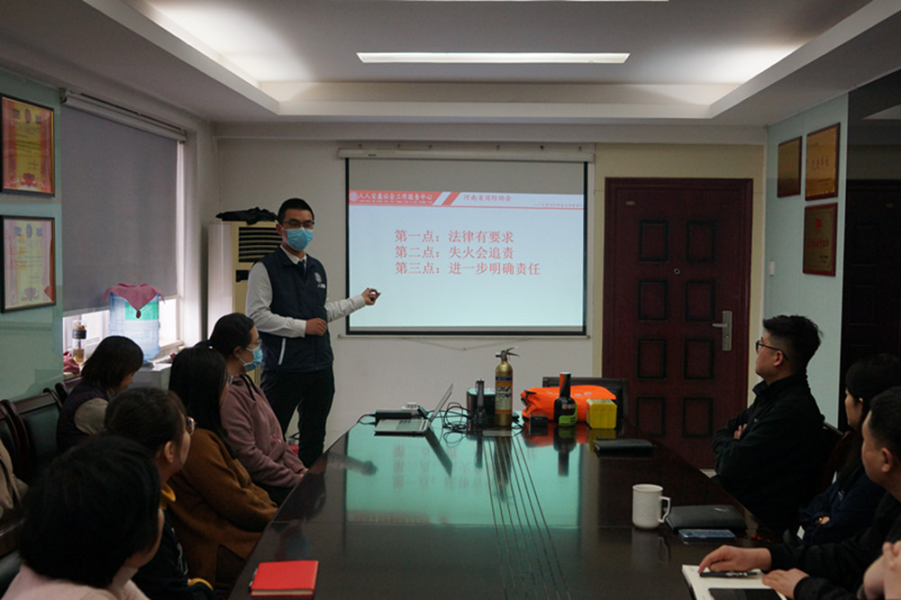 安全生產(chǎn)無(wú)小事 平安連著(zhù)你我他